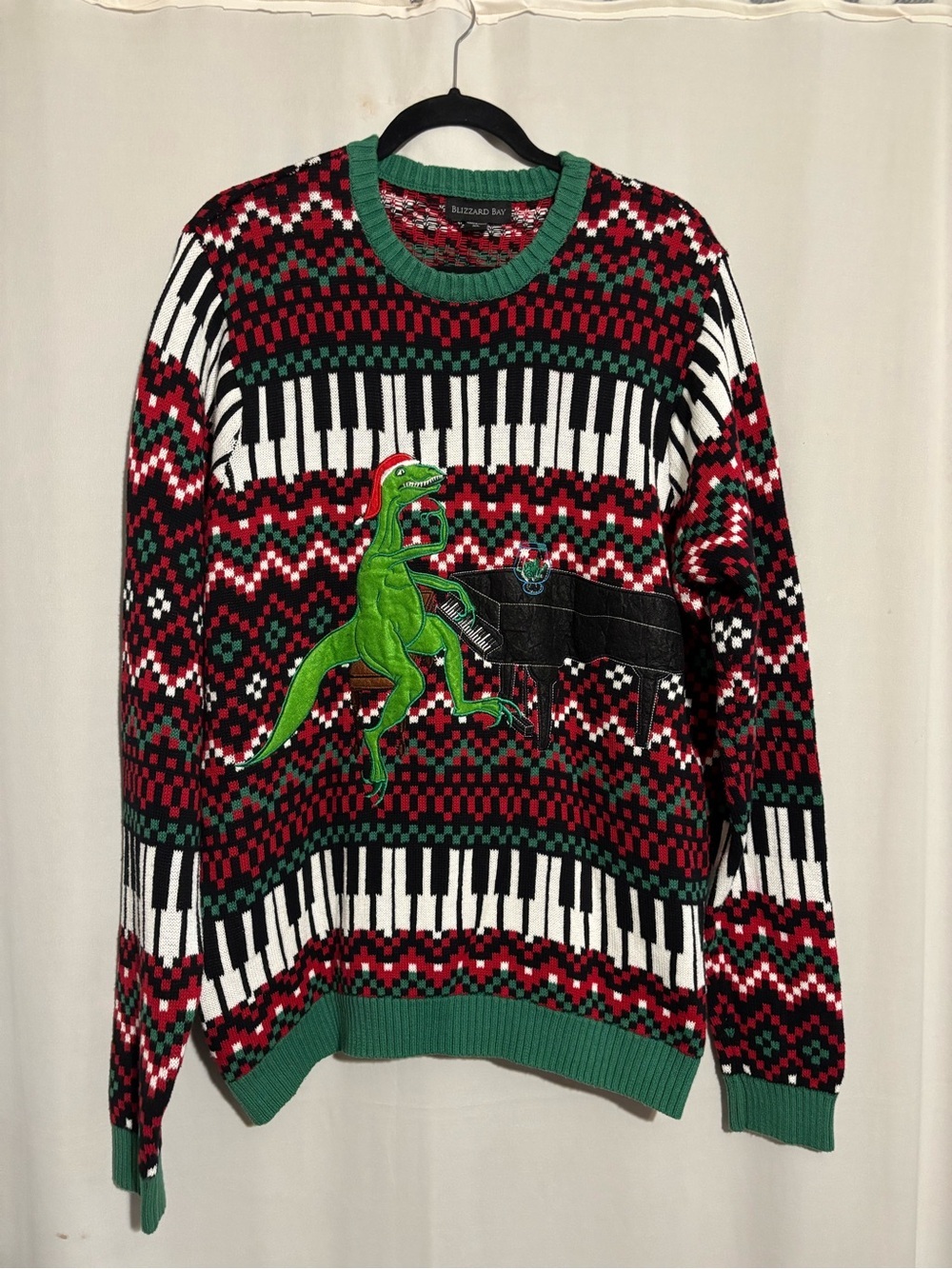 Blizzard Bay XL Green Red Piano-Keyboard Dinosaur Holiday Unisex Sweater